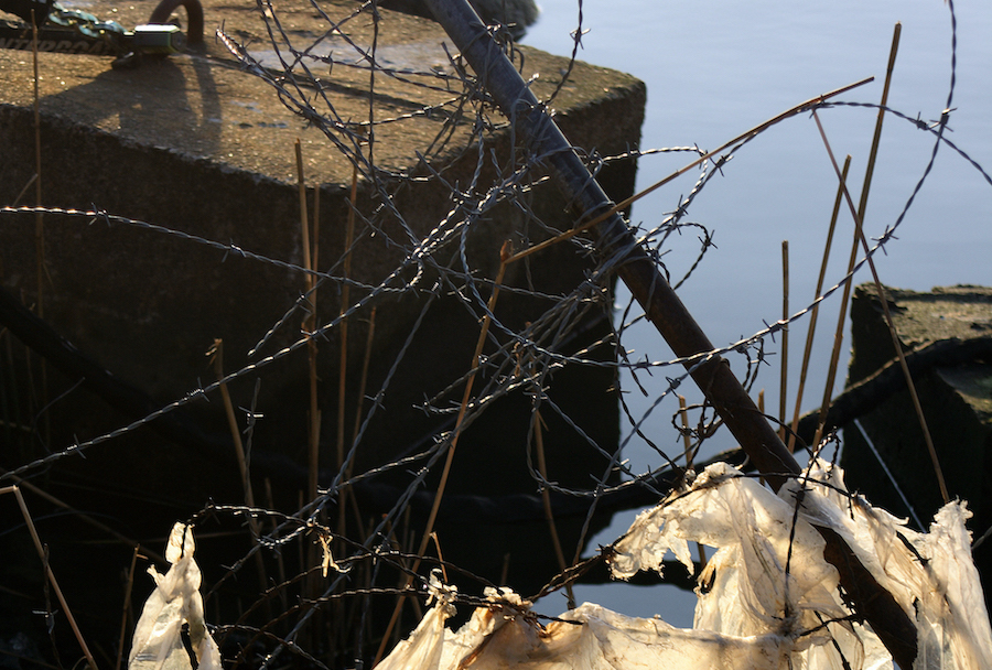 Barb Wire And Trash - Pontuse.jpg